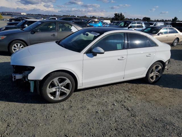 AUDI A3 PREMIUM 2018 wauaugff2j1045432