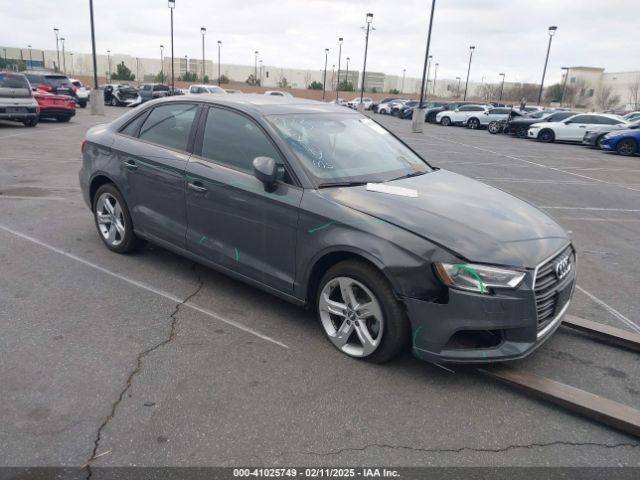 AUDI A3 2018 wauaugff2j1077829