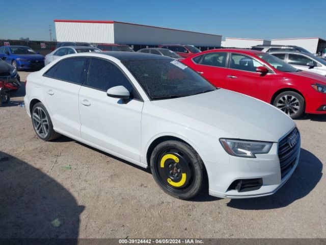 AUDI A3 2017 wauaugff5h1075017