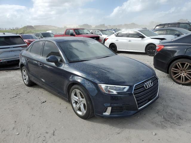 AUDI A3 PREMIUM 2017 wauaugff6h1040843