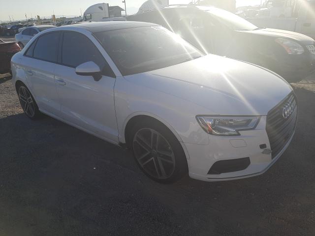 AUDI A3 PREMIUM 2019 wauaugff6ka102149