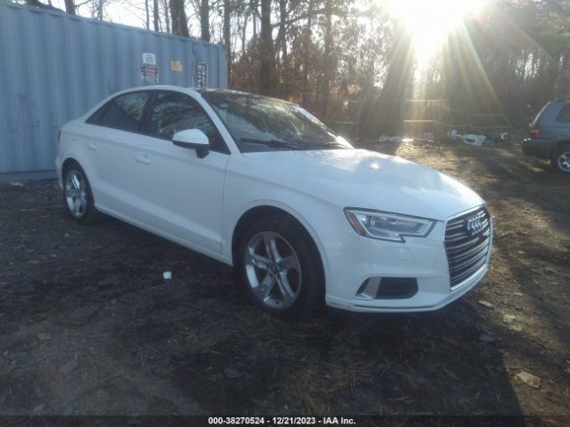 AUDI A3 2017 wauaugff8h1041654