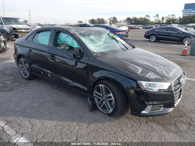 AUDI A3 2018 wauaugff8j1053437