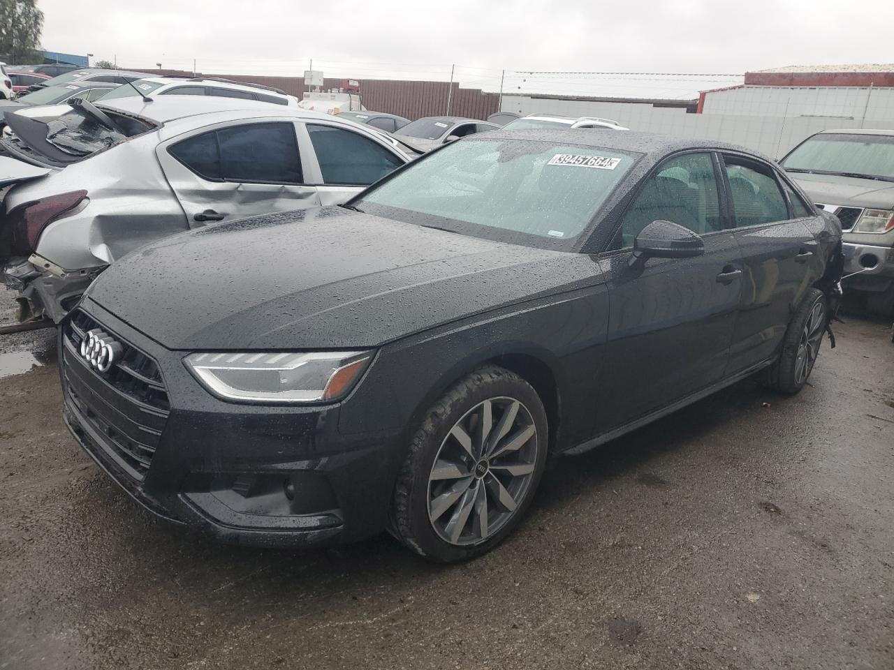 AUDI A4 2023 waubbaf44pn009636