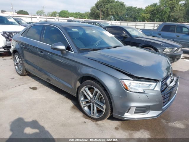 AUDI A3 2019 waubegff6ka096158