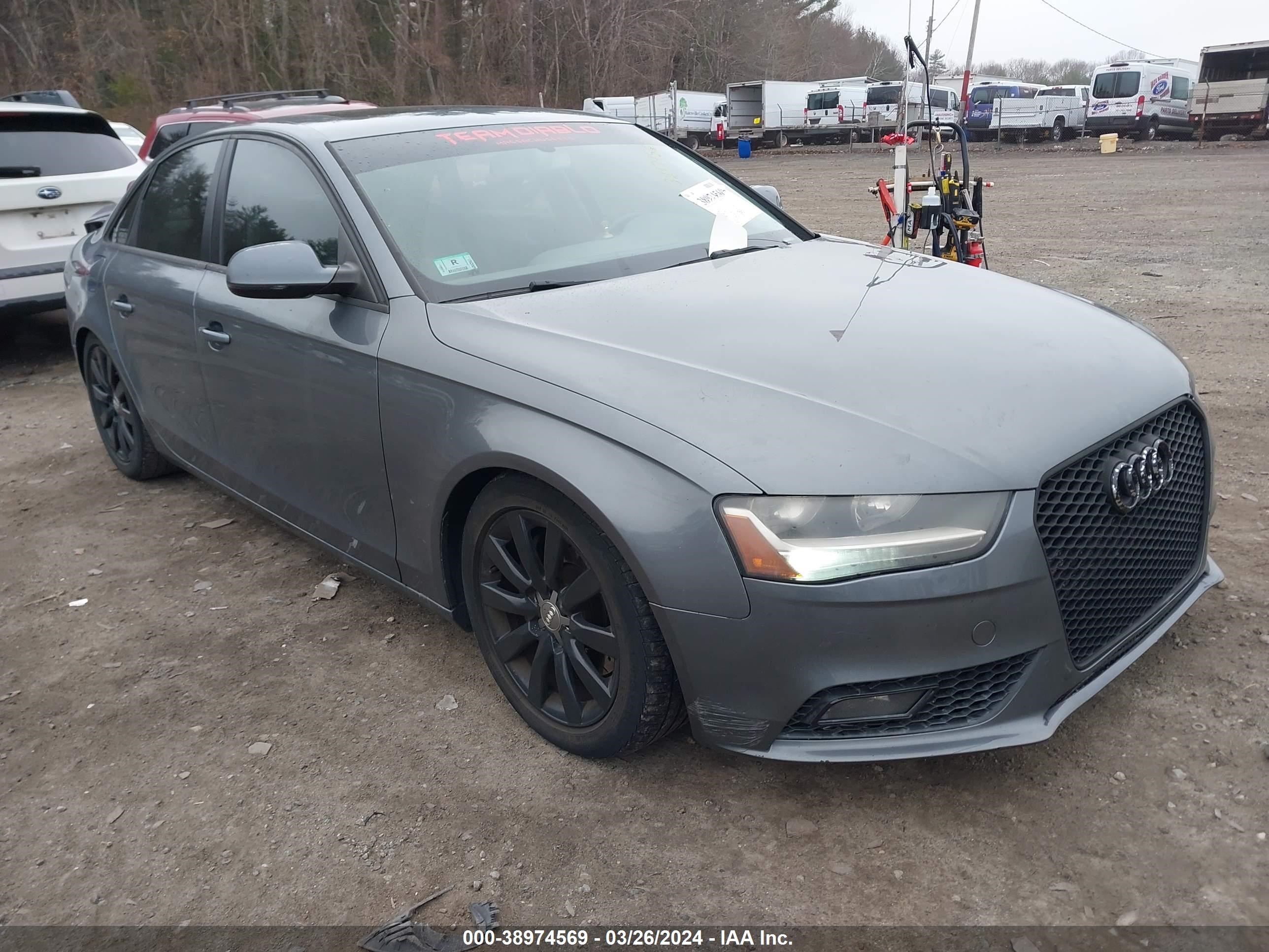 AUDI A4 2013 waubfafl0dn022519