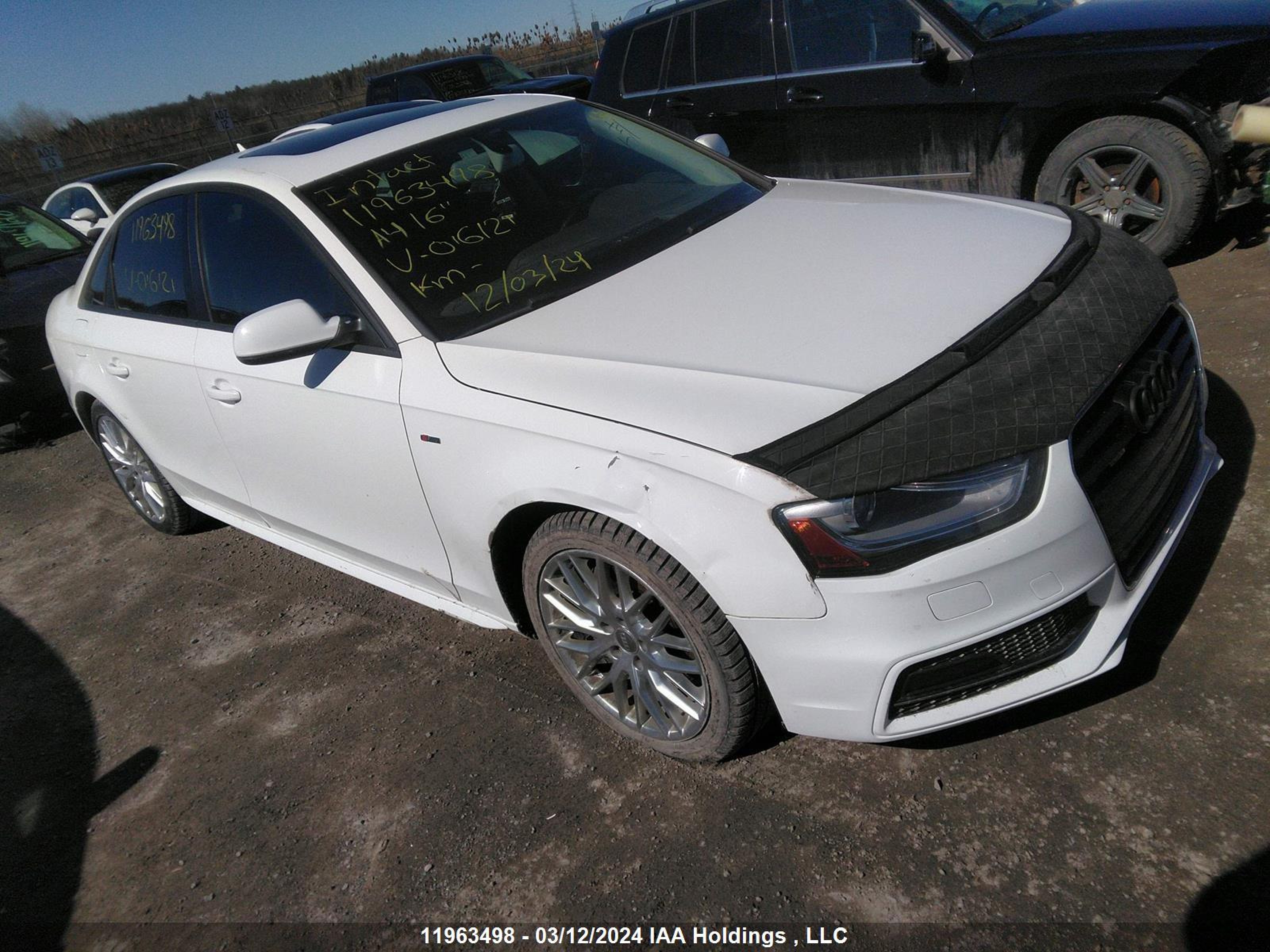 AUDI A4 2016 waudfcfl6gn016121