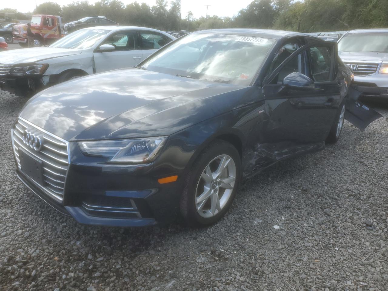 AUDI A4 2018 waudnaf48ja209661