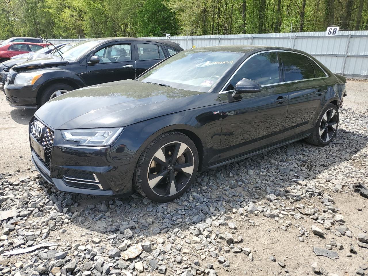 AUDI A4 2017 wauenaf41hn012581