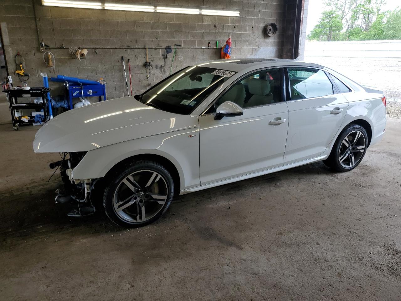 AUDI A4 2017 wauenaf45hn033854