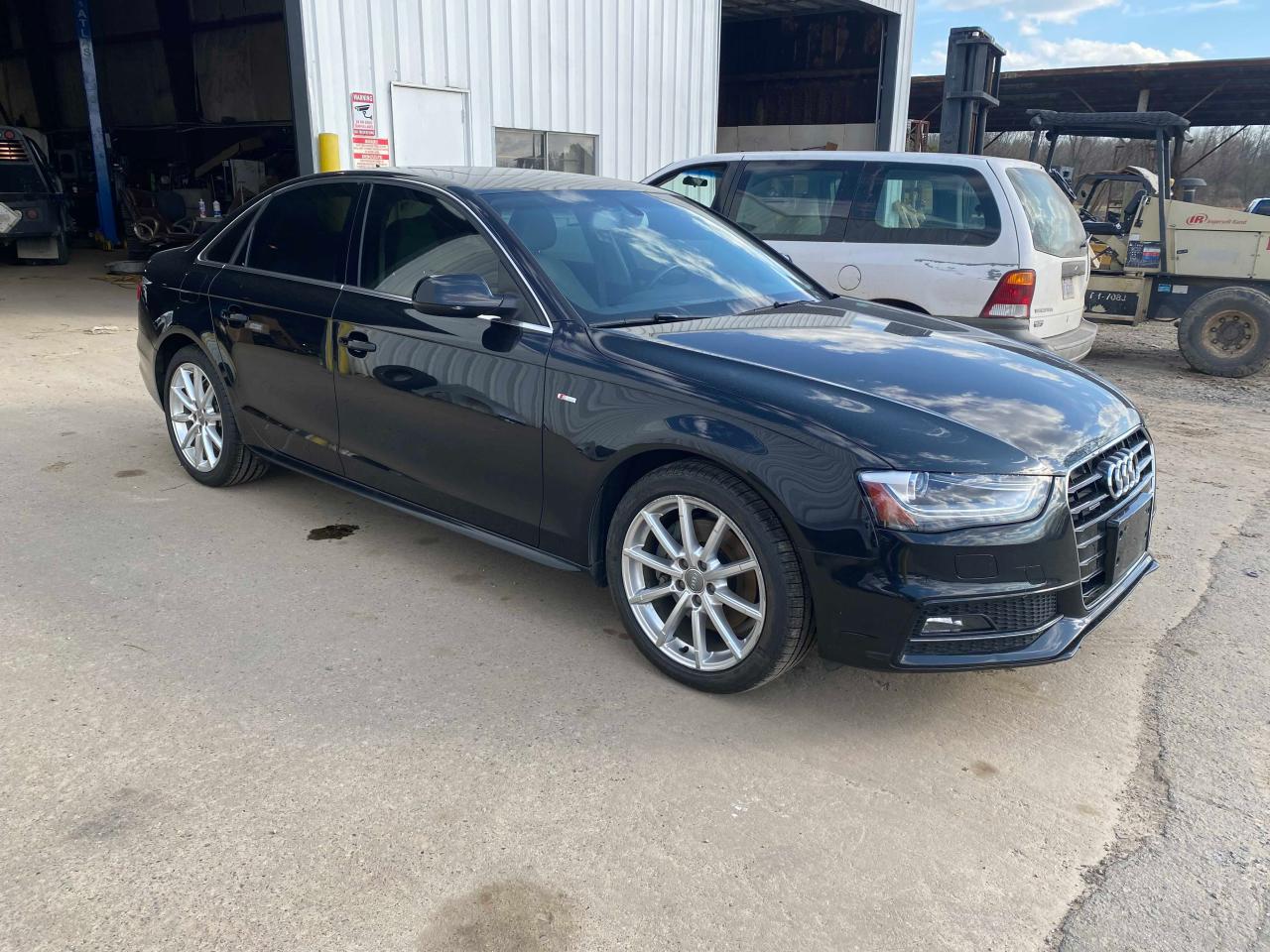 AUDI A4 PREMIUM 2014 wauffafl0ea084920