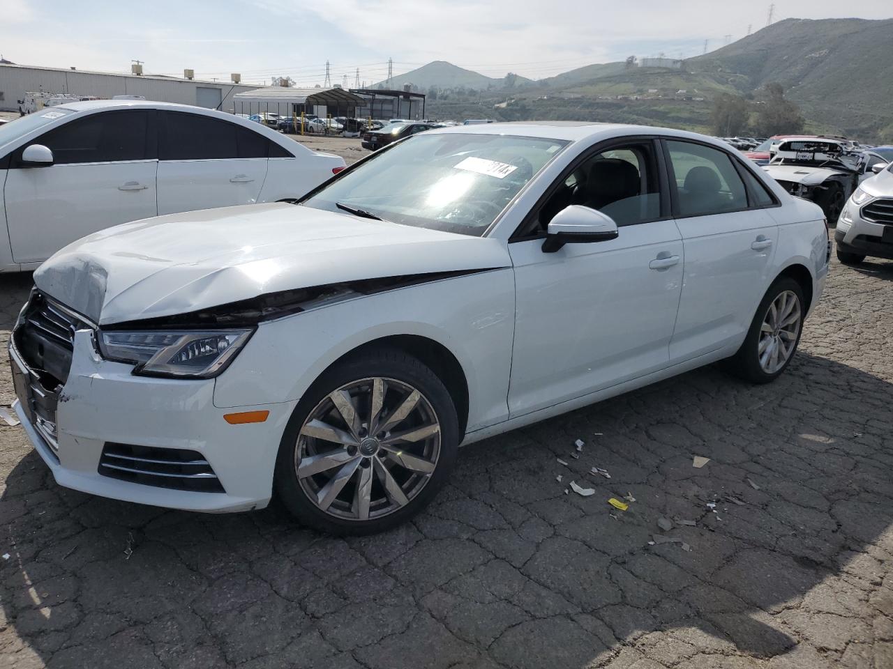 AUDI A4 2017 waugmaf49hn064679