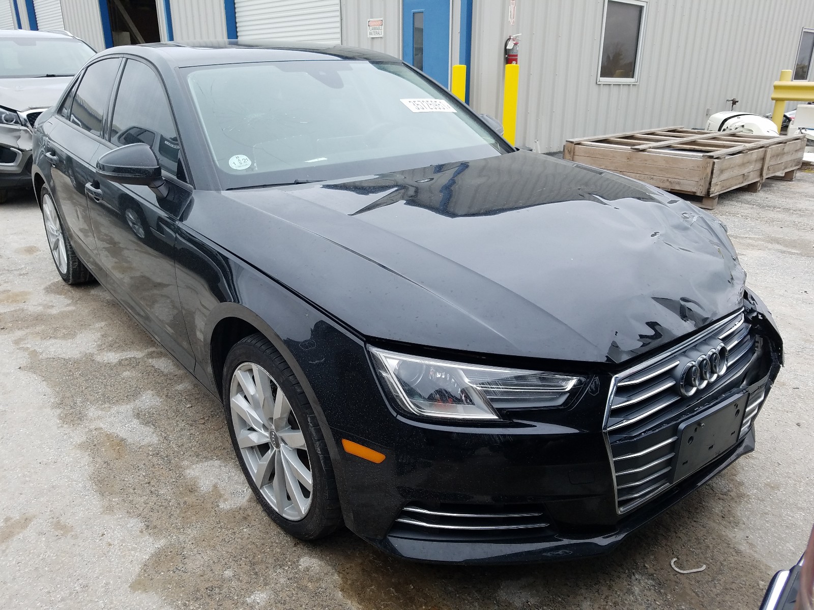 AUDI A4 ULTRA P 2017 waugmaf4xhn062052