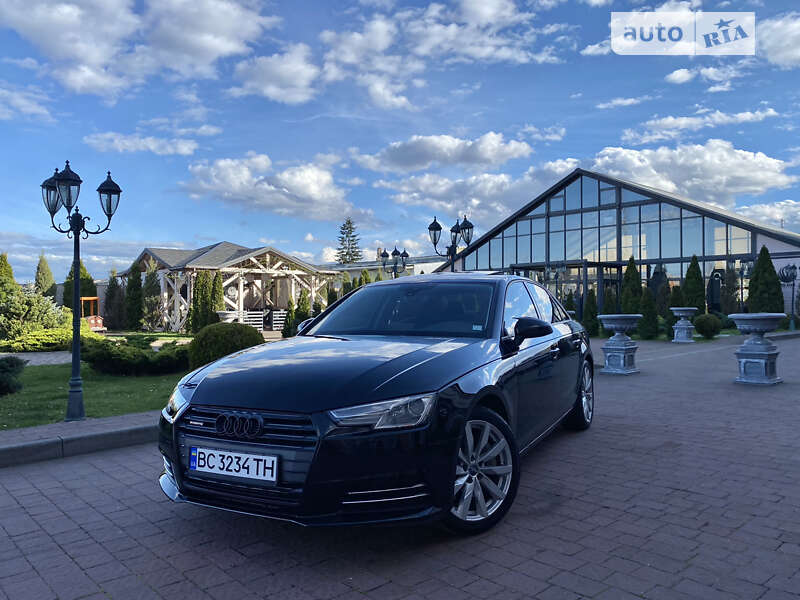 AUDI A4 2017 waugnaf40hn036248