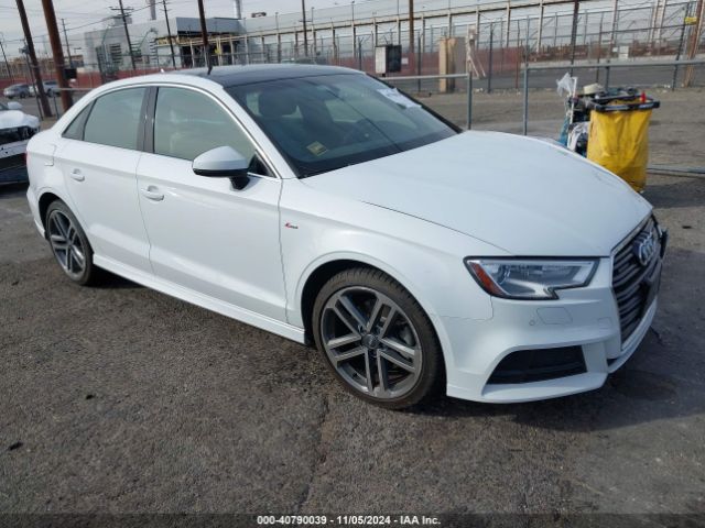 AUDI A3 2017 wauj8gffxh1019417