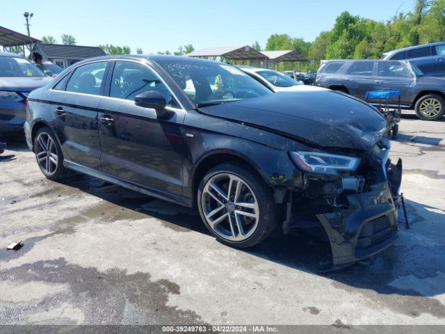 AUDI A3 2019 waujegff0k1017272