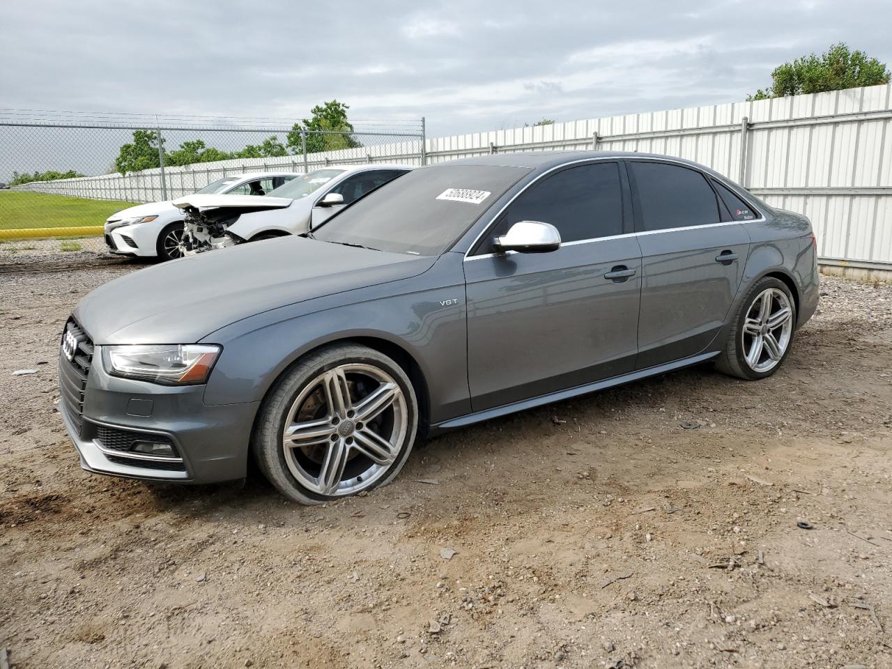 AUDI RS4 2014 waukgafl4ea058381