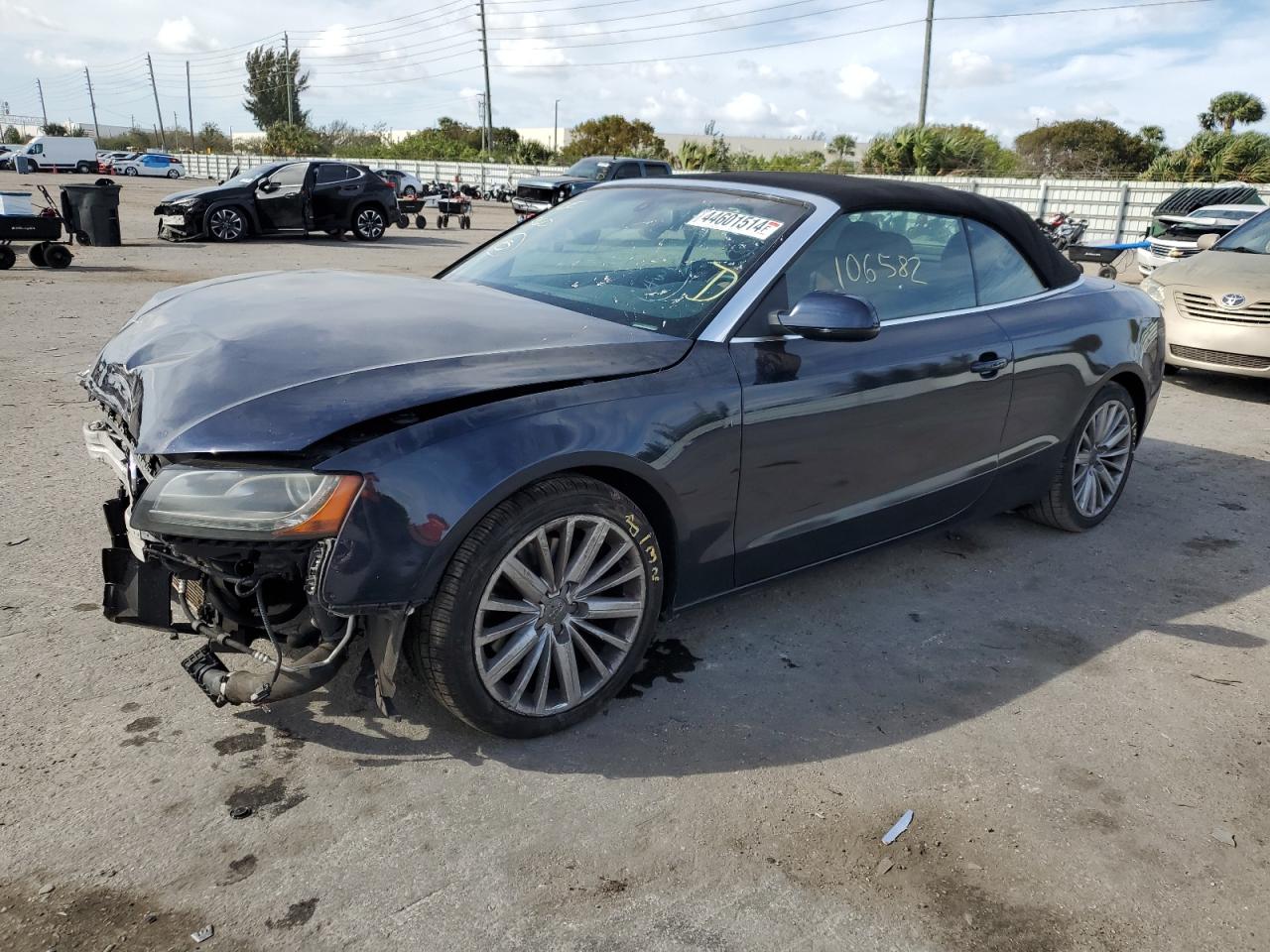 AUDI A5 2011 waulfafh0bn008214