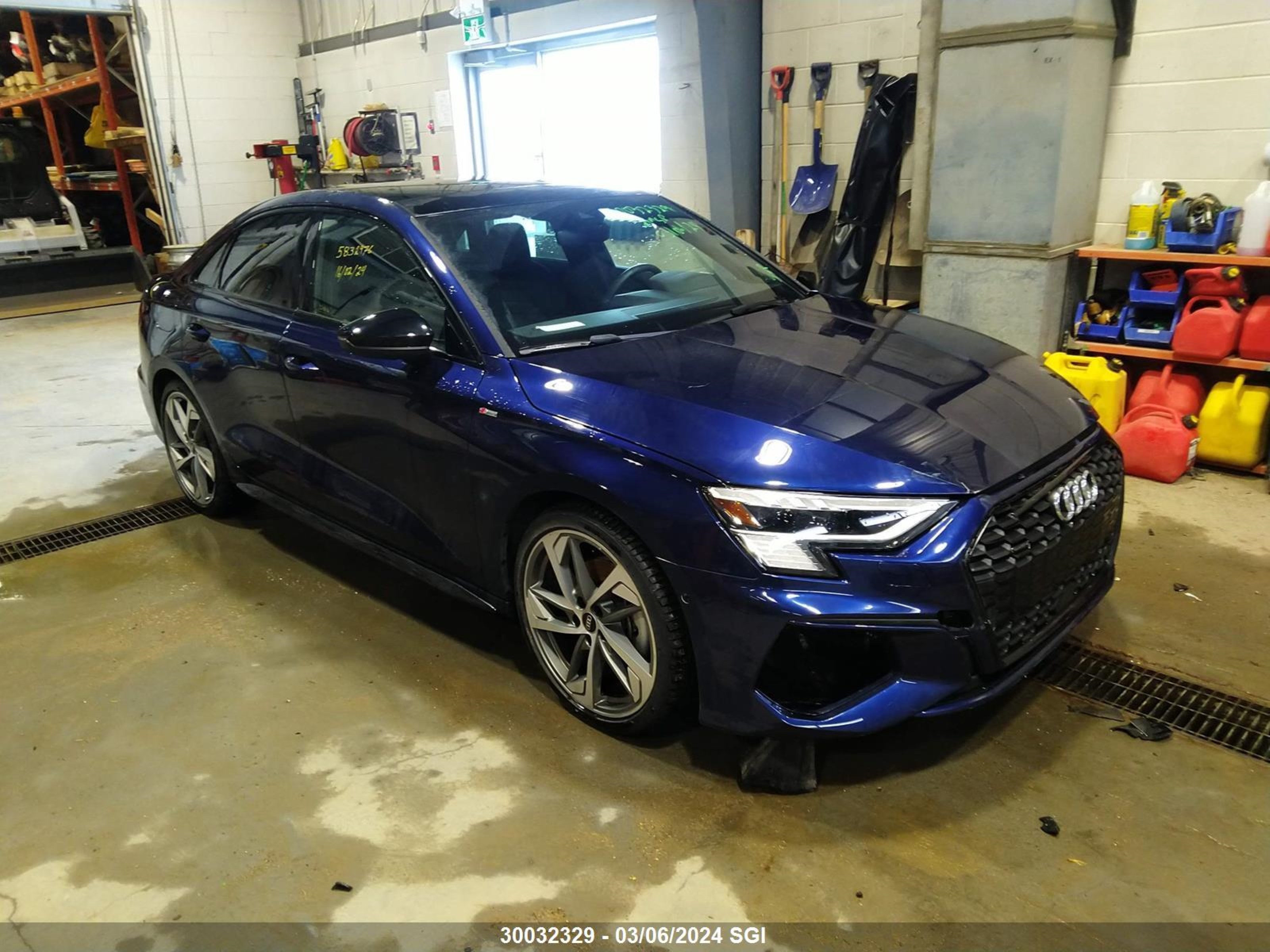 AUDI A3 2023 waumucgy8pa036300