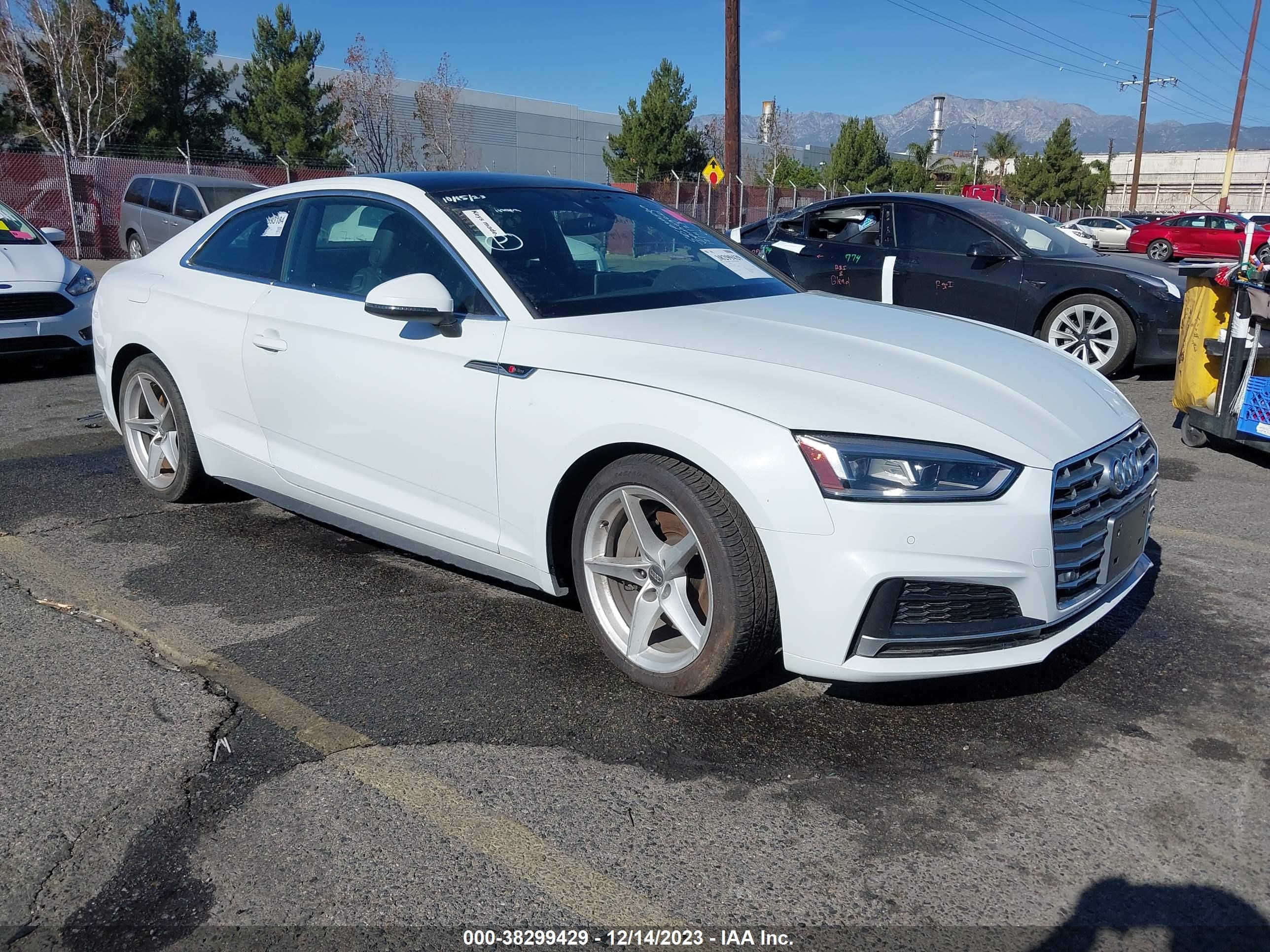 AUDI A5 2018 wautnaf53ja058796