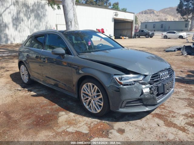 AUDI A3 2018 wautpbffxja056584