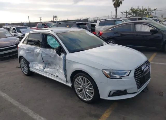 AUDI A3 2018 wauupbff9ja060288