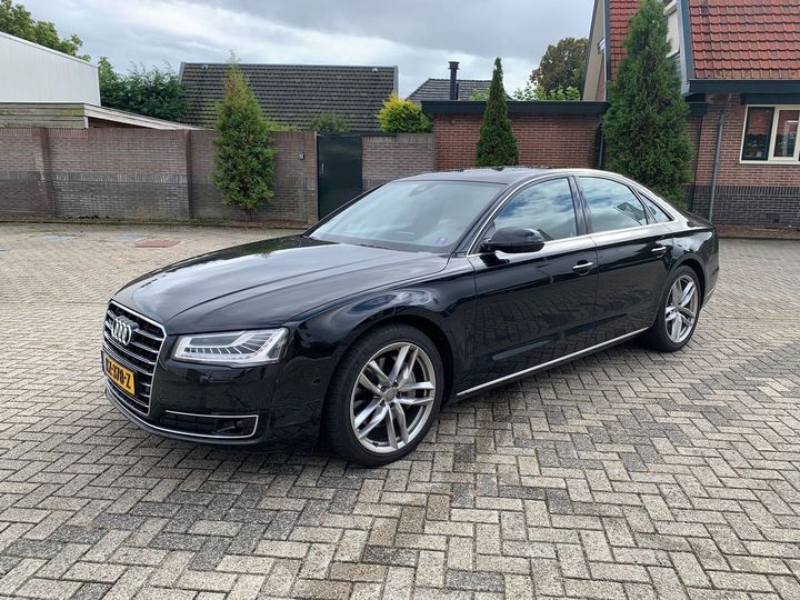 AUDI A8 2017 wauzzz4h1gn012542