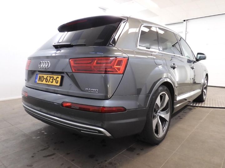 AUDI Q7 2017 wauzzz4m8hd023882