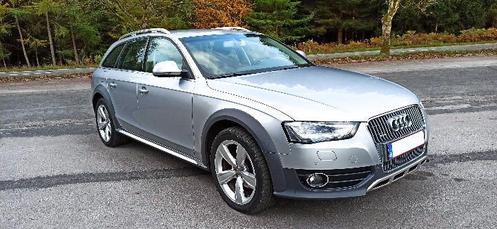 AUDI A4 ESTATE 2015 wauzzz8k6fa087734