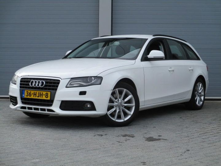 AUDI A4 ESTATE 2009 wauzzz8k89a157254