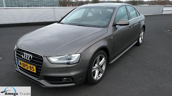 AUDI A4 LIMOUSINE 2015 wauzzz8k8en038932