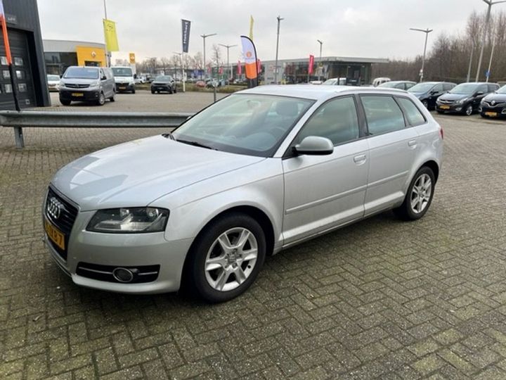 AUDI A3 SPORTBACK 2011 wauzzz8p1ca059914