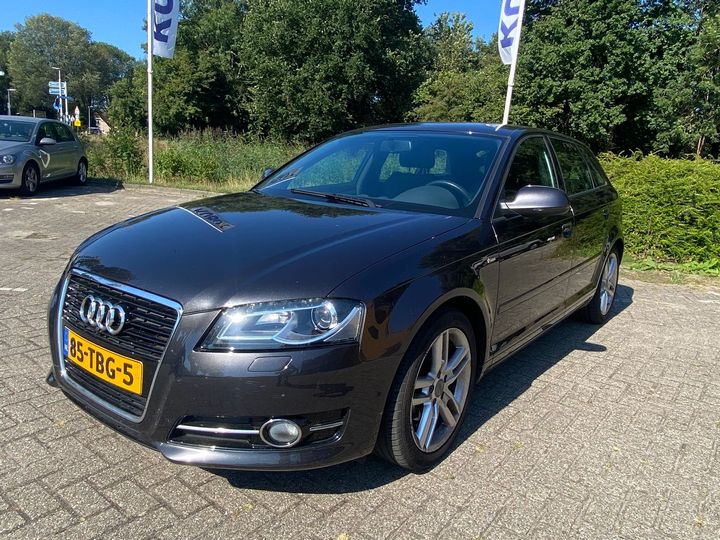 AUDI A3 SPORTBACK 2012 wauzzz8p2ca090508