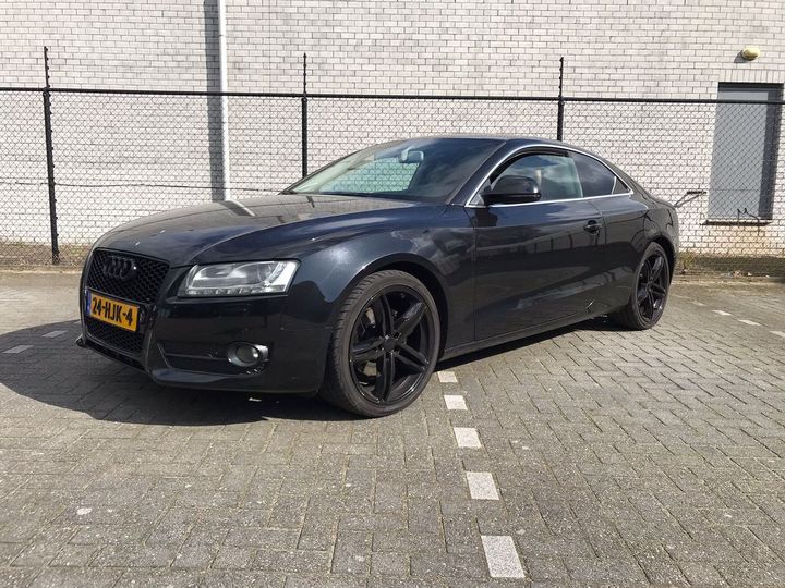 AUDI A5 COUP 2009 wauzzz8t19a032976