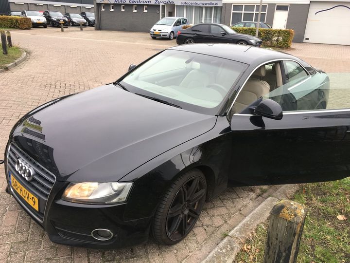 AUDI A5 COUP 2009 wauzzz8t89a032604