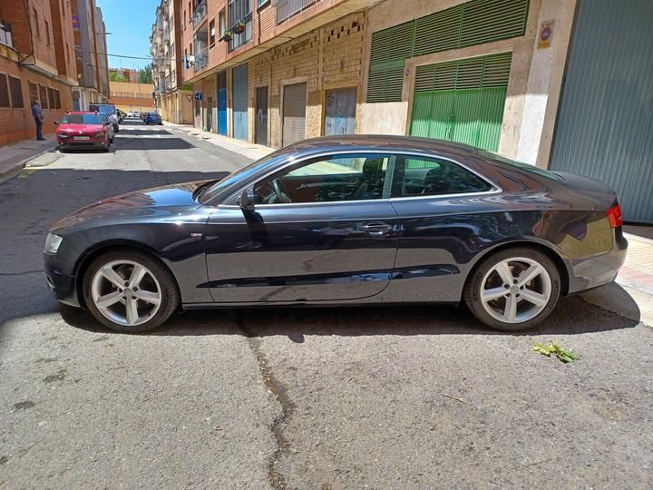 AUDI A5 2009 wauzzz8t9aa026623