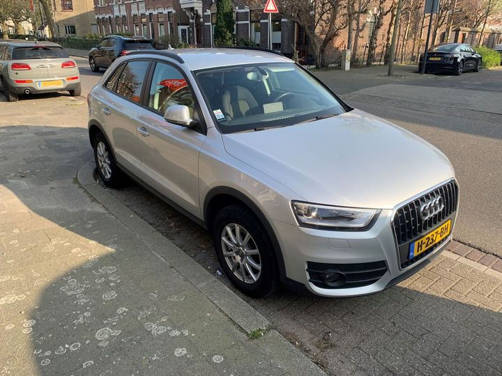 AUDI Q3 2014 wauzzz8u3er091404