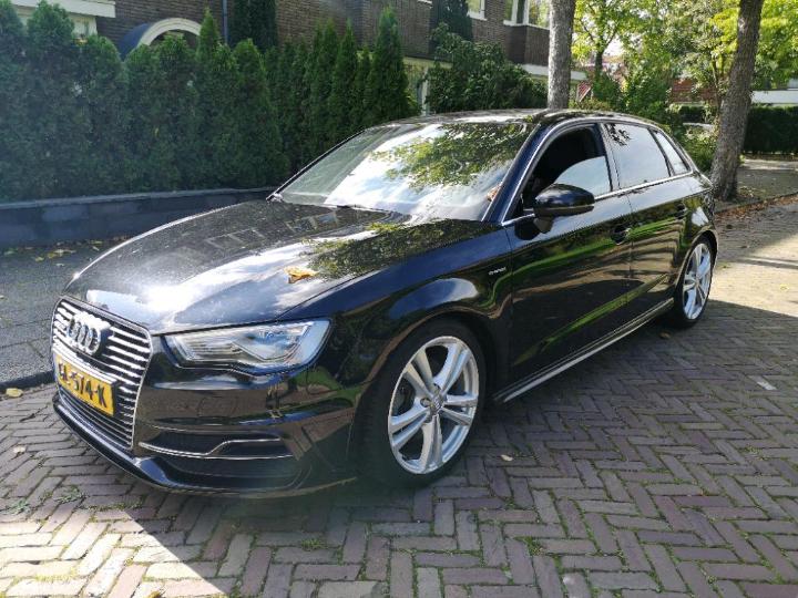 AUDI A3 SPORTBACK 2015 wauzzz8v0fa180128