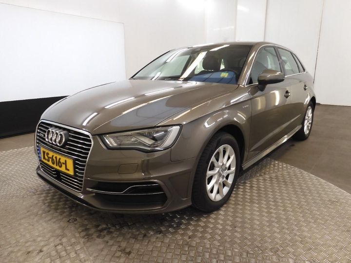 AUDI A3 SPORTBACK 2016 wauzzz8v0ga151438