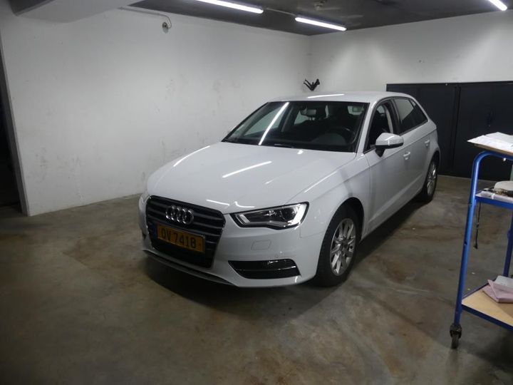 AUDI A3 SPORTBACK 2016 wauzzz8v0ga167865