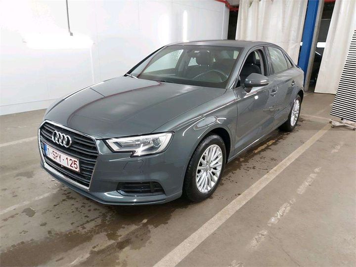 AUDI A3 BERLINE 2017 wauzzz8v0h1081019