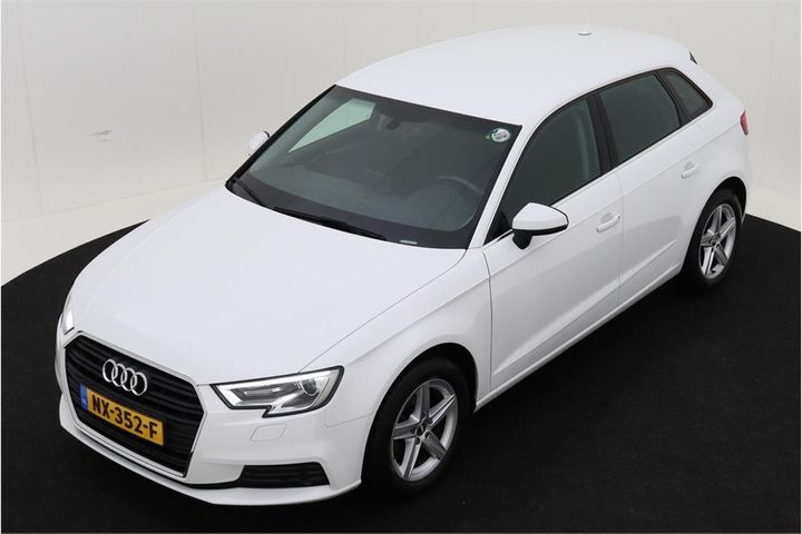 AUDI A3 SPORTBACK 2017 wauzzz8v0ha113158