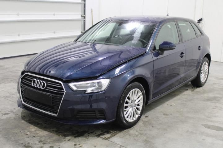 AUDI A3 SPORTBACK 2017 wauzzz8v0ha124046