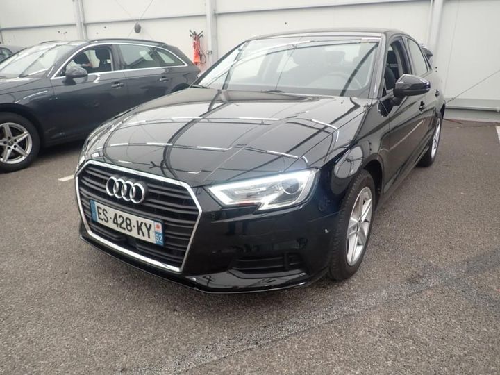 AUDI A3 BERLINE 2017 wauzzz8v0j1031100