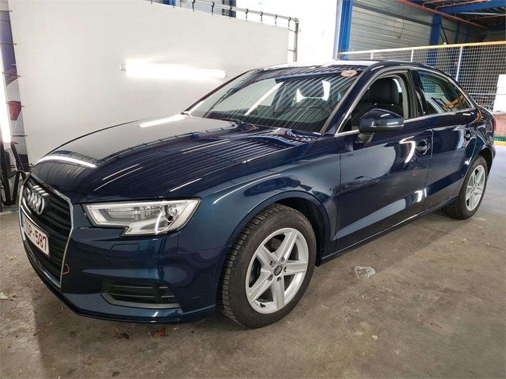 AUDI A3 BERLINE 2018 wauzzz8v0j1038709