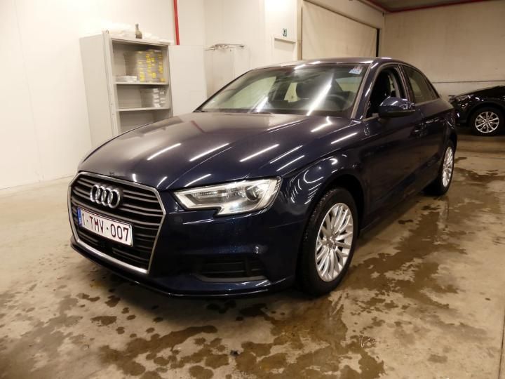 AUDI A3 BERLINE 2017 wauzzz8v0j1042419