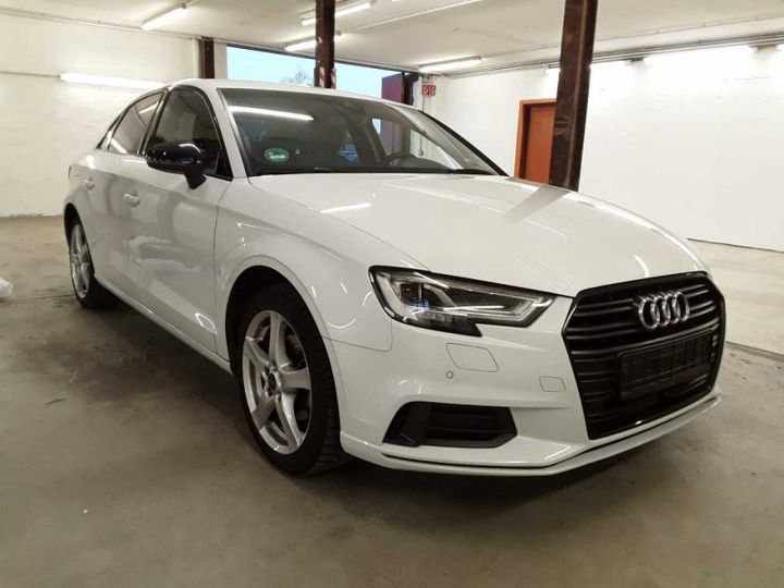 AUDI A3 1.5 TFSI 2018 wauzzz8v0j1074349