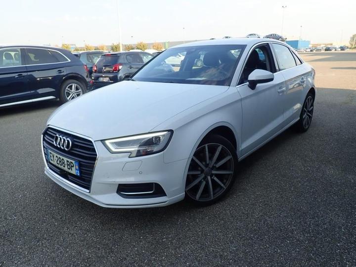 AUDI A3 BERLINE 2018 wauzzz8v0j1075503