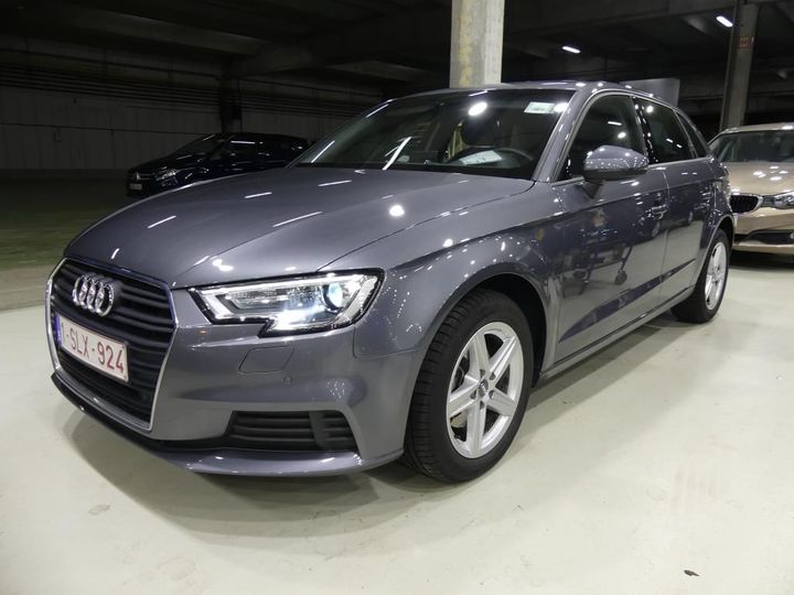 AUDI A3 SPORTBACK 2017 wauzzz8v0ja003085