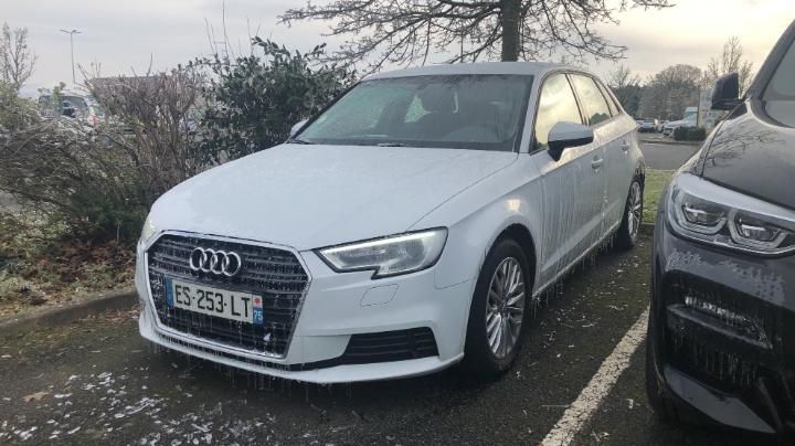 AUDI A3 SPORTBACK 2017 wauzzz8v0ja050150